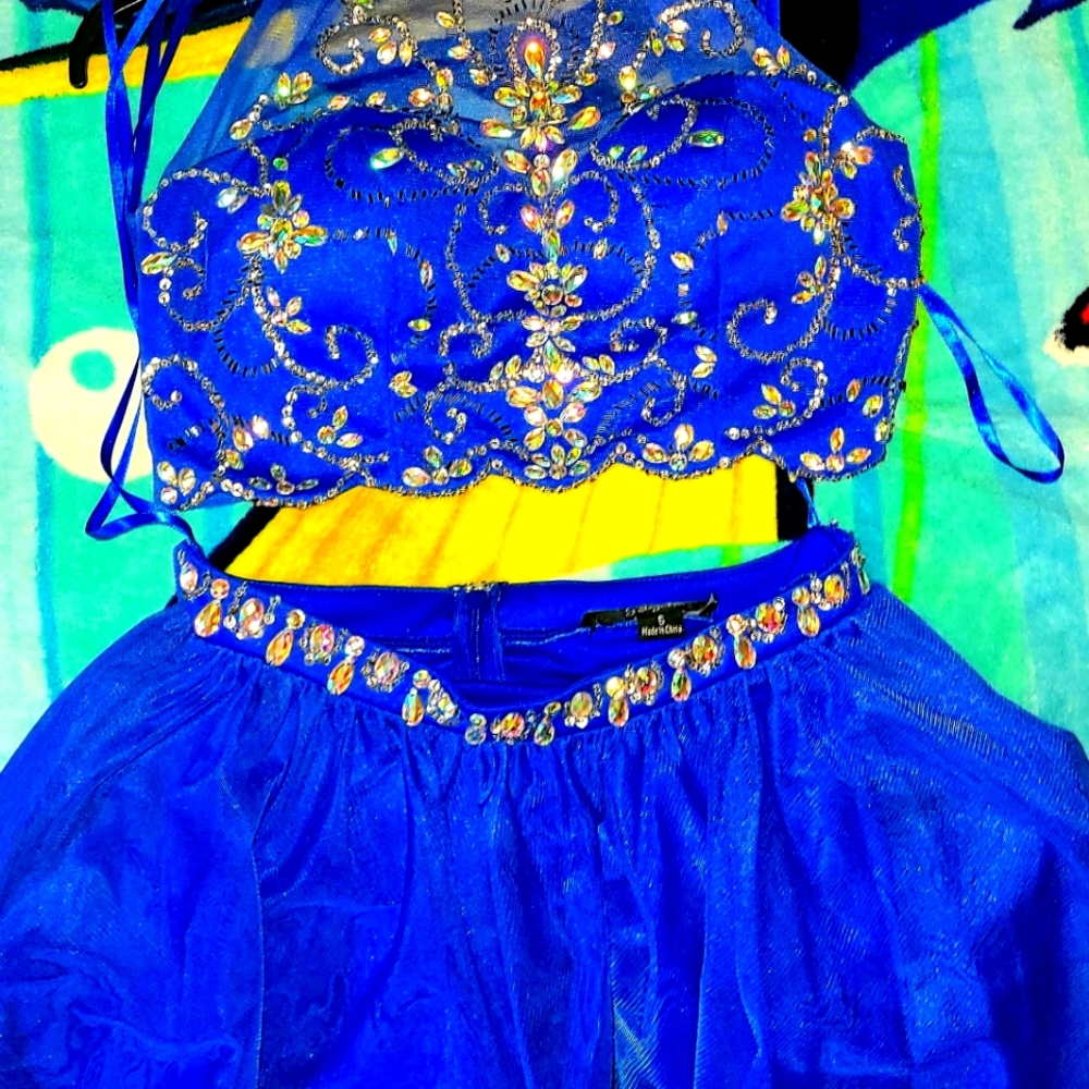 Two piece homecoming dress, royal blue  ,blonde nites , size 5